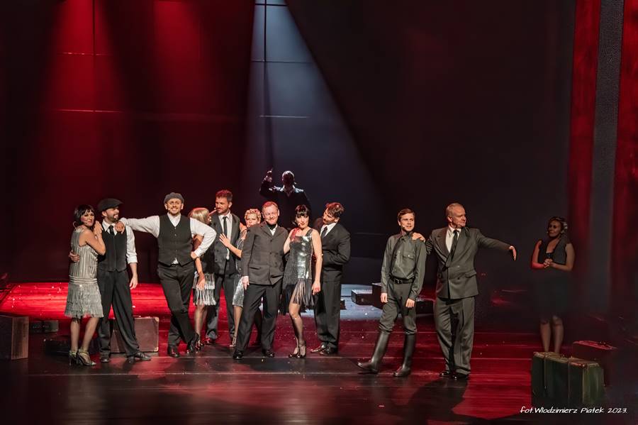 cabaret w teatrze polskim