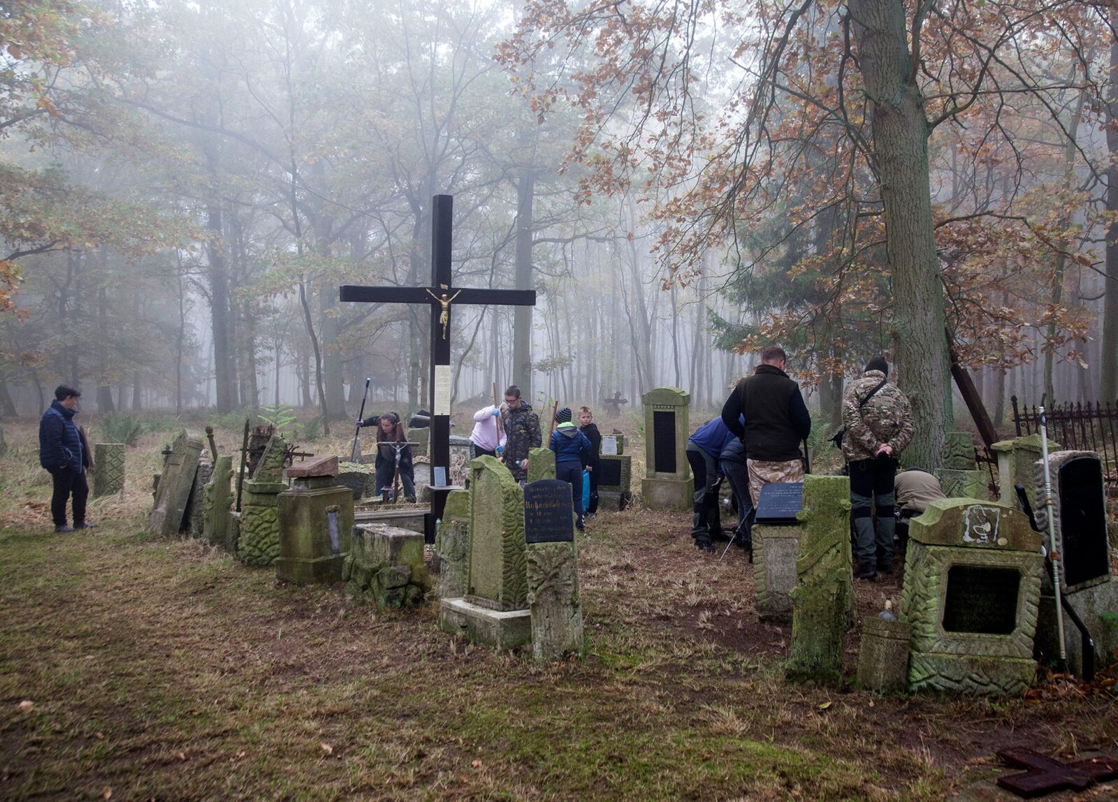 Udało się odnaleźć 51 zabytkowych niemieckich nagrobków 5