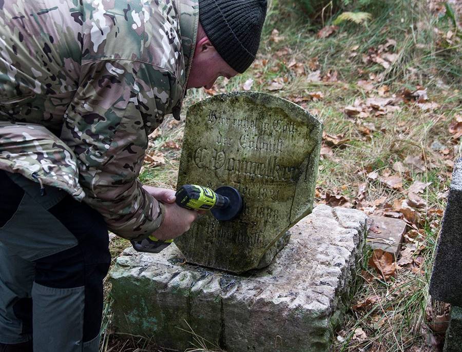 Udało się odnaleźć 51 zabytkowych niemieckich nagrobków 6