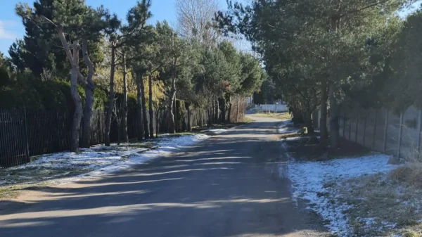 kolejna inwestycja na ulicach szczecina. nowy chodnik i oświetlenie na ul. świętochowskiego