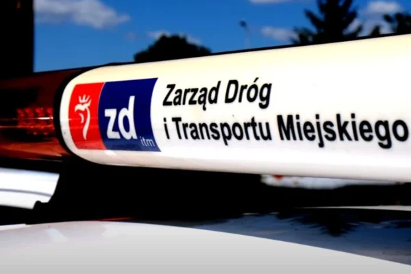 przemarsz "3 lata w obronie ukrainy i europy". utrudnienia w komunikacji i ruchu w niedzielę