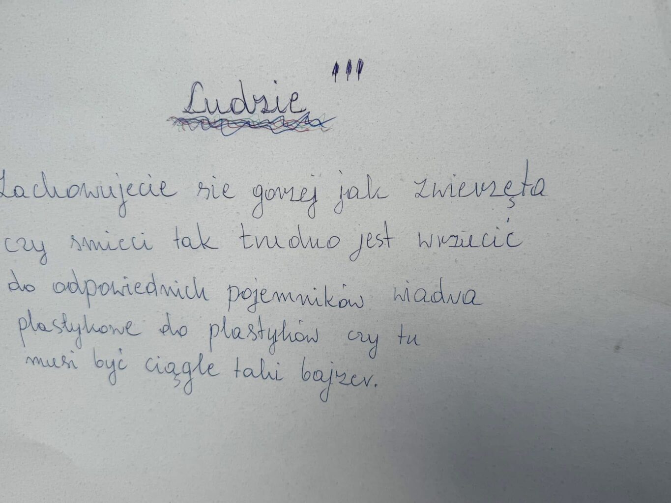 słowo pisane wciąż ma moc. przykład idzie ze… śmietnika