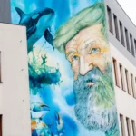 wielki podróżnik na wielkim formacie. w gdańsku odsłonięto mural aleksandra doby