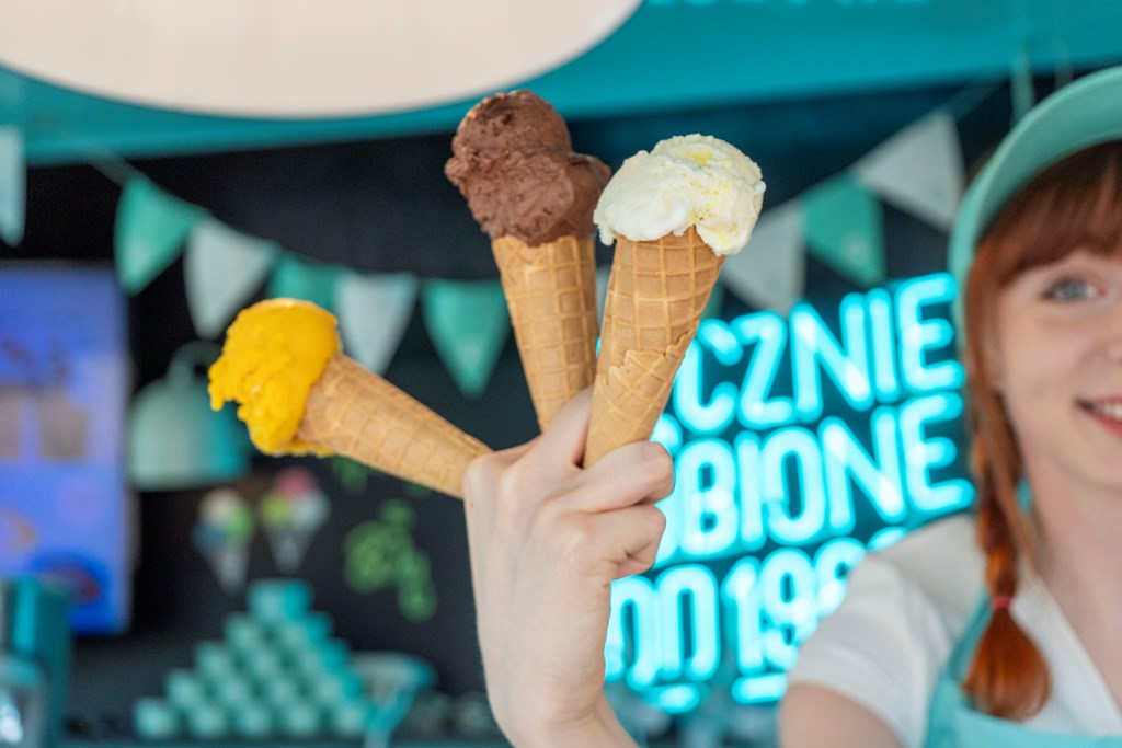 smaki świata, muzyka i relaks nad odrą. sezon na łasztowni już od 1 maja!