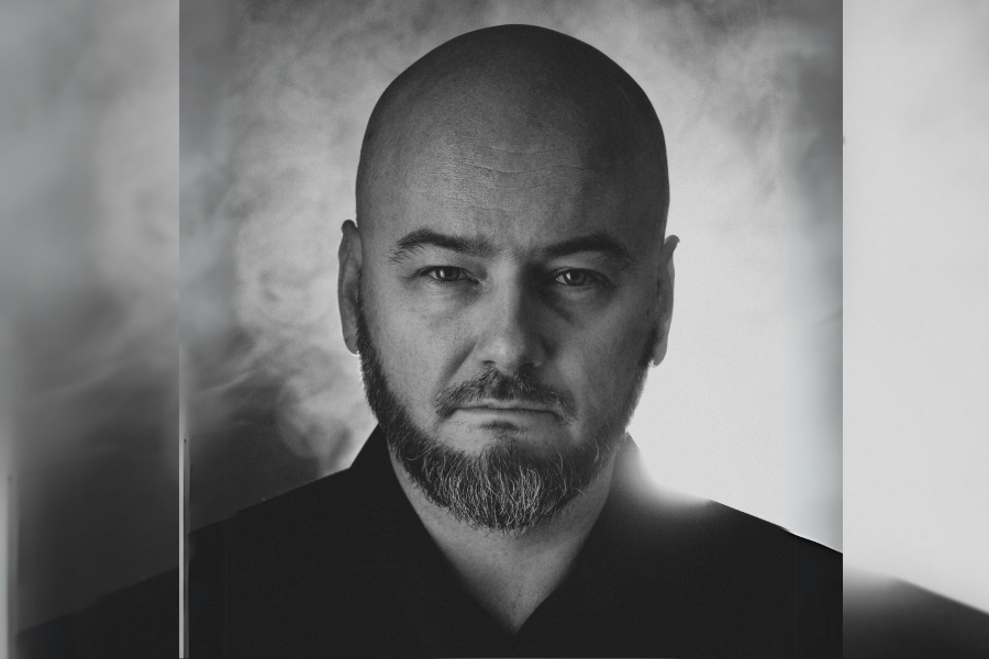 szef, który jest pisarzem: "na marzenia nigdy nie jest za późno"