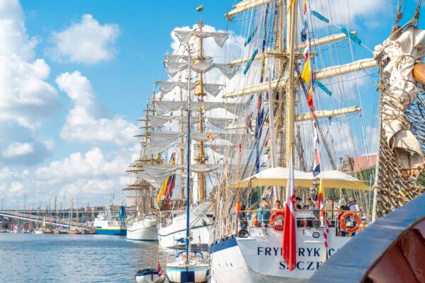 wielkie żaglowce znów zawiną do szczecina! tsr 2028 ponownie z finałem nad odrą