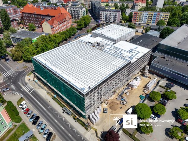 nowy kompleks sportowy przy ul. wąskiej nabiera kształtów