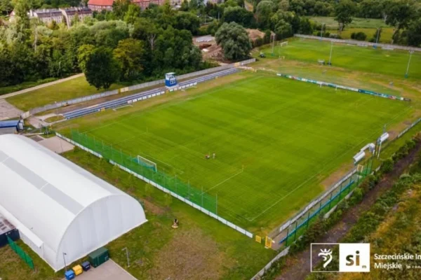 stadion w skolwinie