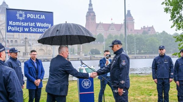 ma być bezpiecznej nad odrą. nowy komisariat wodny policji w szczecinie już oficjalnie otwarty