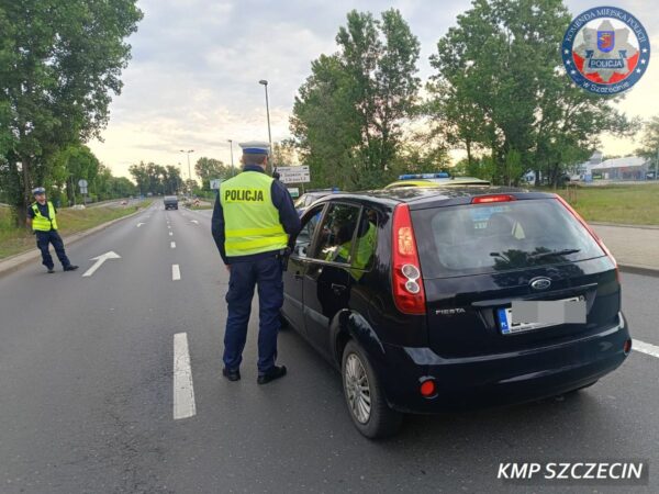 statystyki są niepokojące. 150 przekroczeń prędkości, 19 kierowców na podwójnym gazie