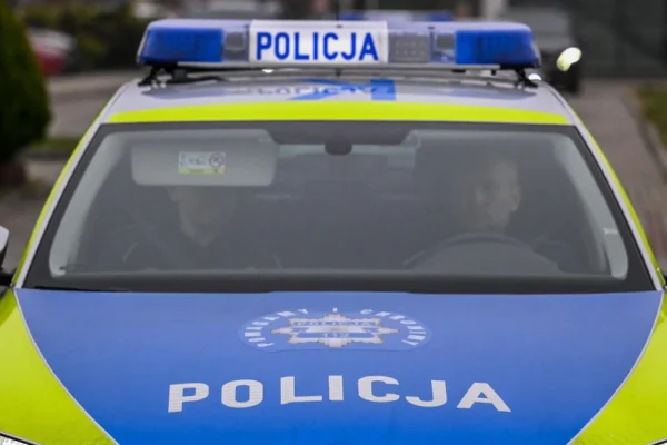 jechał podejrzanie wolno. policja zatrzymała 19-latka pod wpływem narkotyków