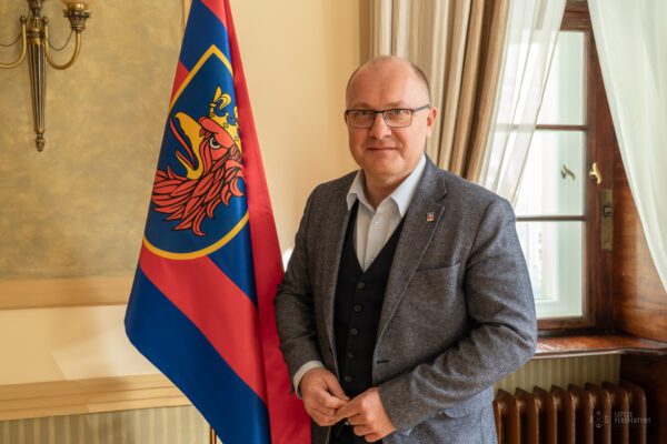aż czy tylko 60 mln zł? wotum zaufania i absolutorium dla prezydenta szczecina