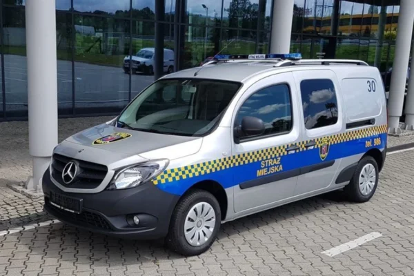 ze średnim wykształceniem i polskim obywatelstwem. straż miejska w szczecinie rekrutuje!