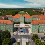 dłuższe czwartki w urzędzie miasta. rejestracja pojazdów do 18:00
