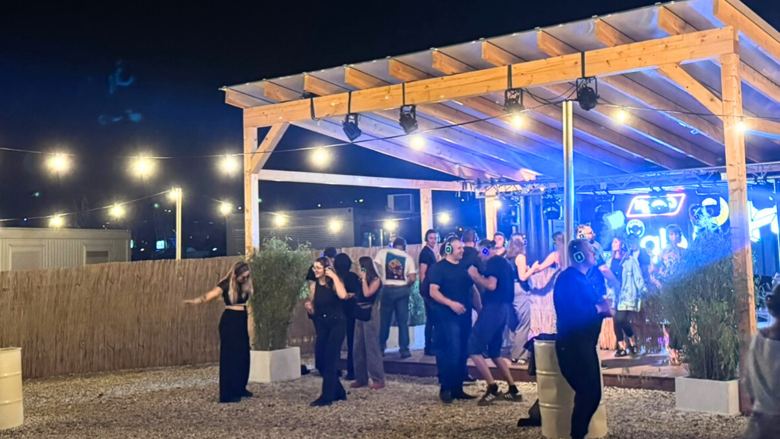 szczecin tańczy w słuchawkach – magia „silent disco” na wyspie grodzkiej