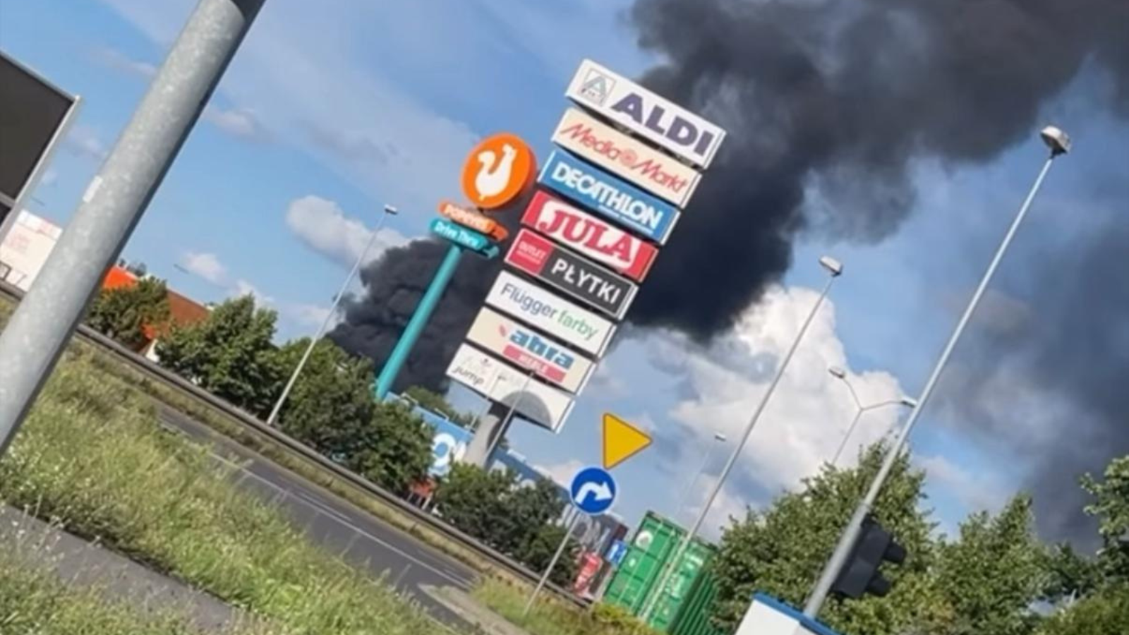 pożar zakładu wulkanizacyjnego przy ul. pomorskiej w szczecinie