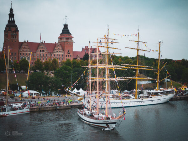 żagle 2025 – do szczecina płyną pierwsze żaglowce