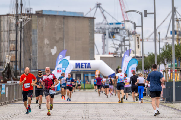 sportowe emocje na żaglach. bieg pod żaglami już 16 sierpnia!
