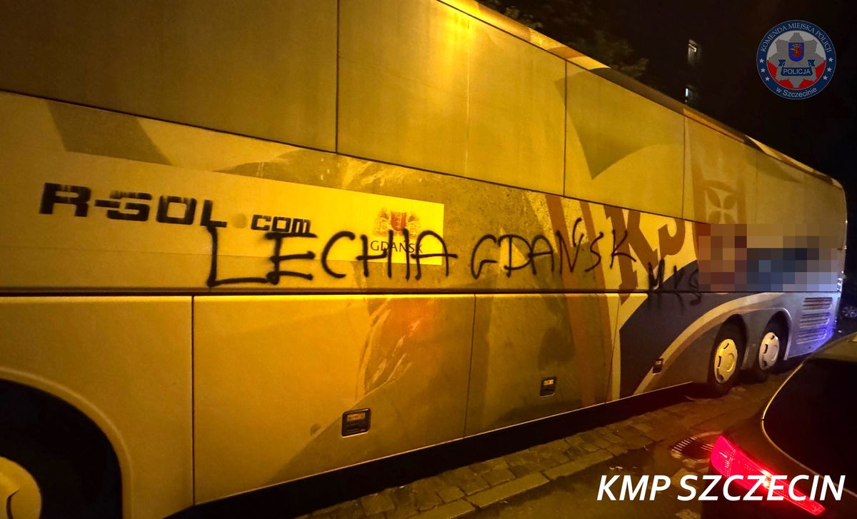 nocny atak na autokar lechii gdańsk w szczecinie. dwaj mężczyźni zatrzymani