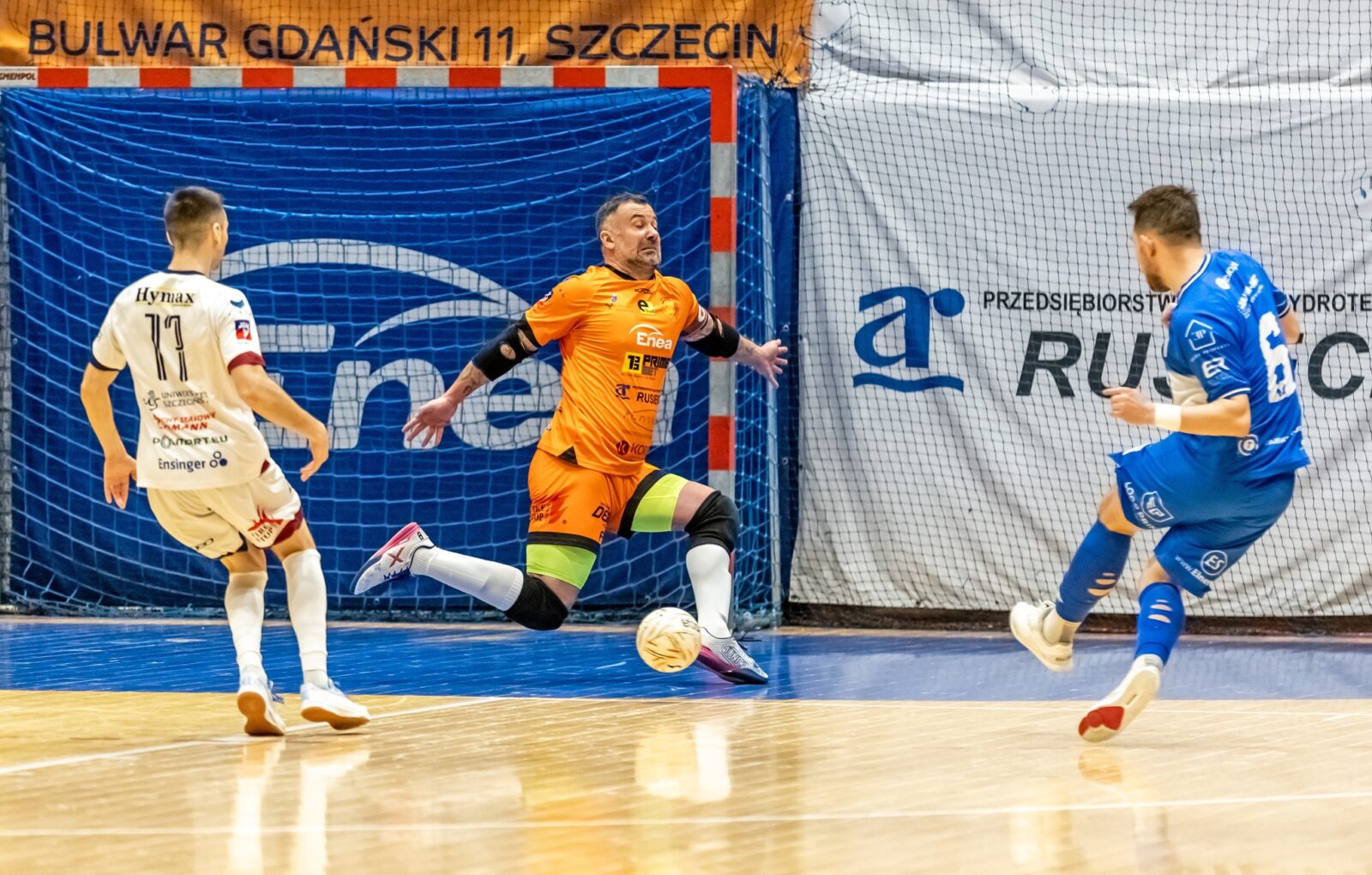 futsal szczecin rusza do boju. na start – wyjazd do faworyta z poznania
