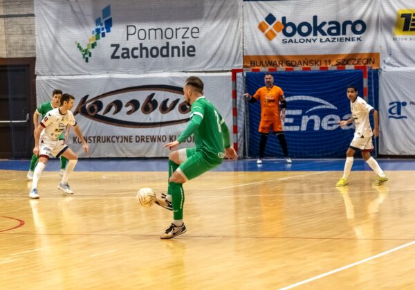 futsal szczecin zagra w 1. lidze po wycofaniu wenecji pułtusk