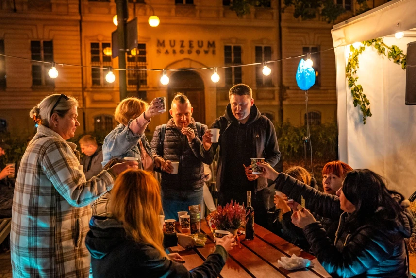 oktoberfest szczecin 2025: trzy dni piwnej kultury i biesiadnej atmosfery