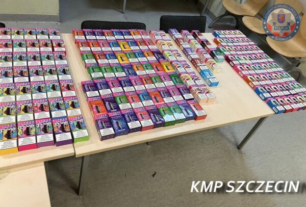 awantura o e-papierosy w szczecinie! 45-latek groził śmiercią i trafił do aresztu