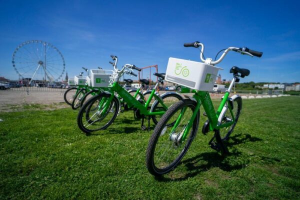 rowerzyści ze szczecina zyskają na zmianach! bikes obniża opłaty