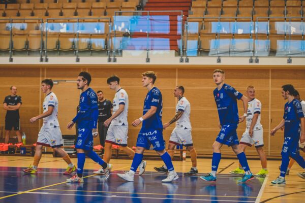 futsal szczecin rozbił gniezno na otwarcie sezonu! pokaz siły przy twardowskiego