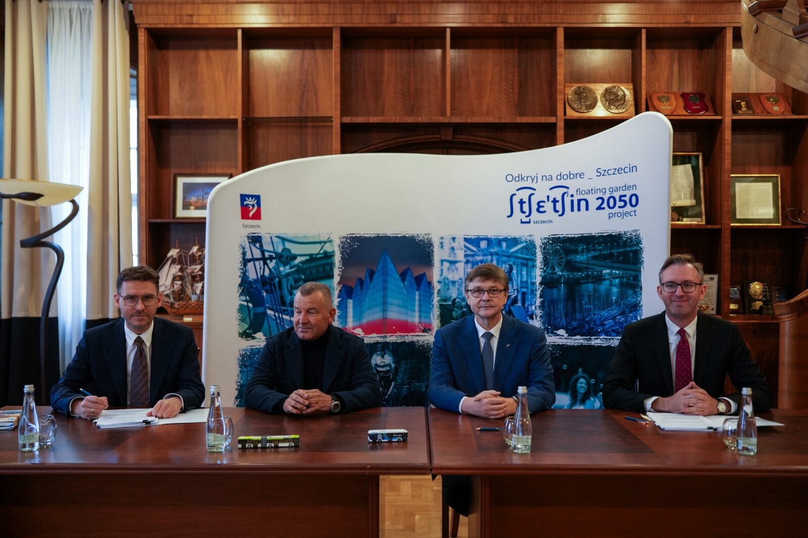 szczecin zamawia 22 nowe autobusy mild hybrid. solaris dostarczy pojazdy do 2028 roku