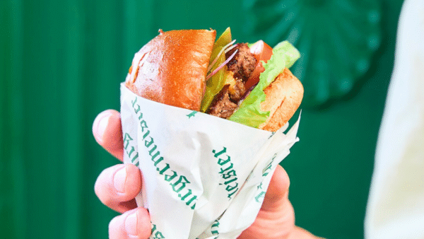 berlińska legenda wjeżdża do polski! burgermeister otwiera pierwszy lokal w szczecinie