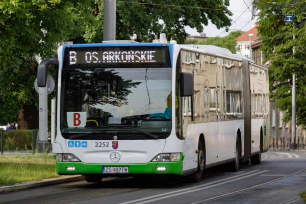 duże zmiany na wyszyńskiego. popularne przystanki przeniesione