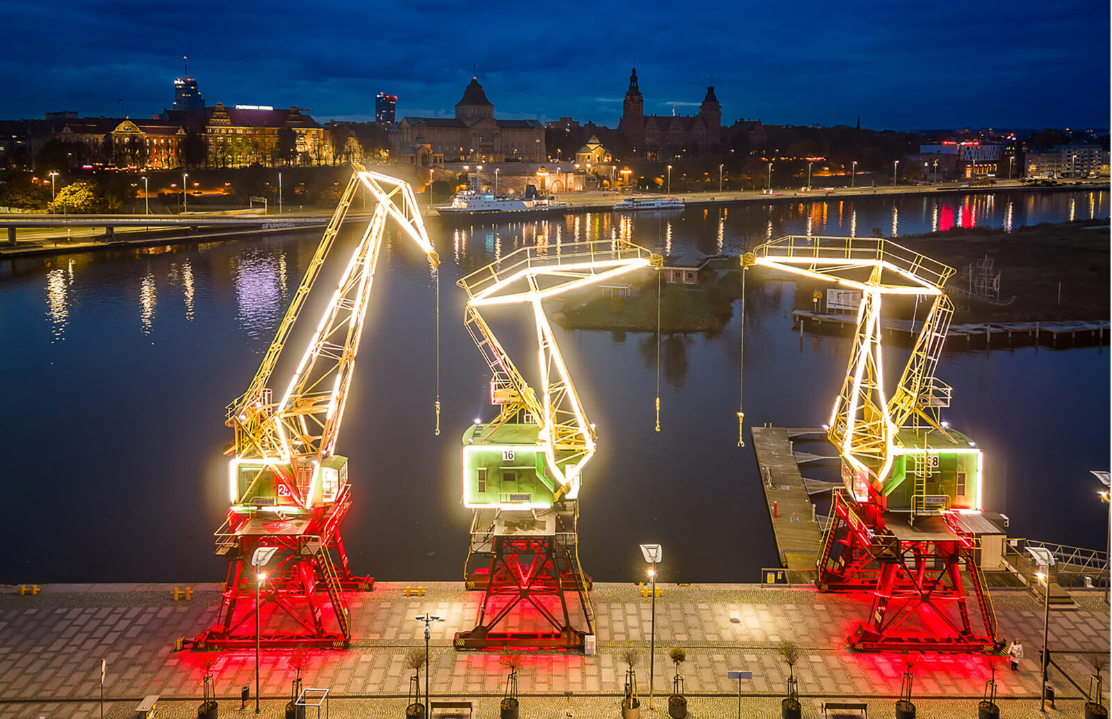 Kartka z kalendarza. Szczecin w pierwszych dekadach XXI wieku 5 kartka z kalendarza. szczecin w pierwszych dekadach xxi wieku