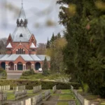 samochodem nie wjedziesz. ważny komunikat dla odwiedzających cmentarz centralny w szczecinie