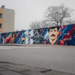 olbrzymi mural marka leśniaka w nowogardzie