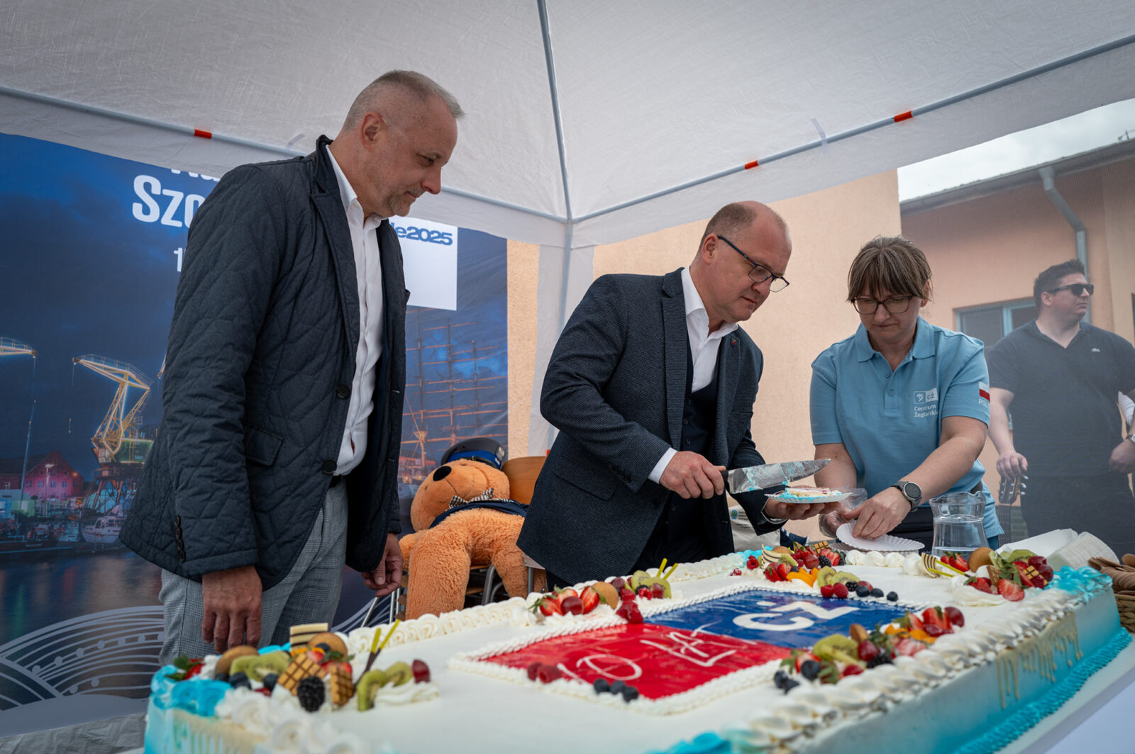 dziesięć lat na pełnym kursie. jubileuszowy sezon, który umocnił pozycję centrum żeglarskiego