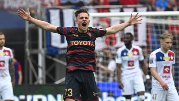 adrian przyborek z pogoni jednym z najdroższych piłkarzy ekstraklasy. ustępuje tylko innemu nastolatkowi