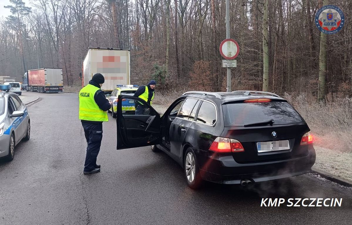 akcja „eco-car” na ulicach szczecina. policja wzięła pod lupę spaliny i przyciemnione szyby