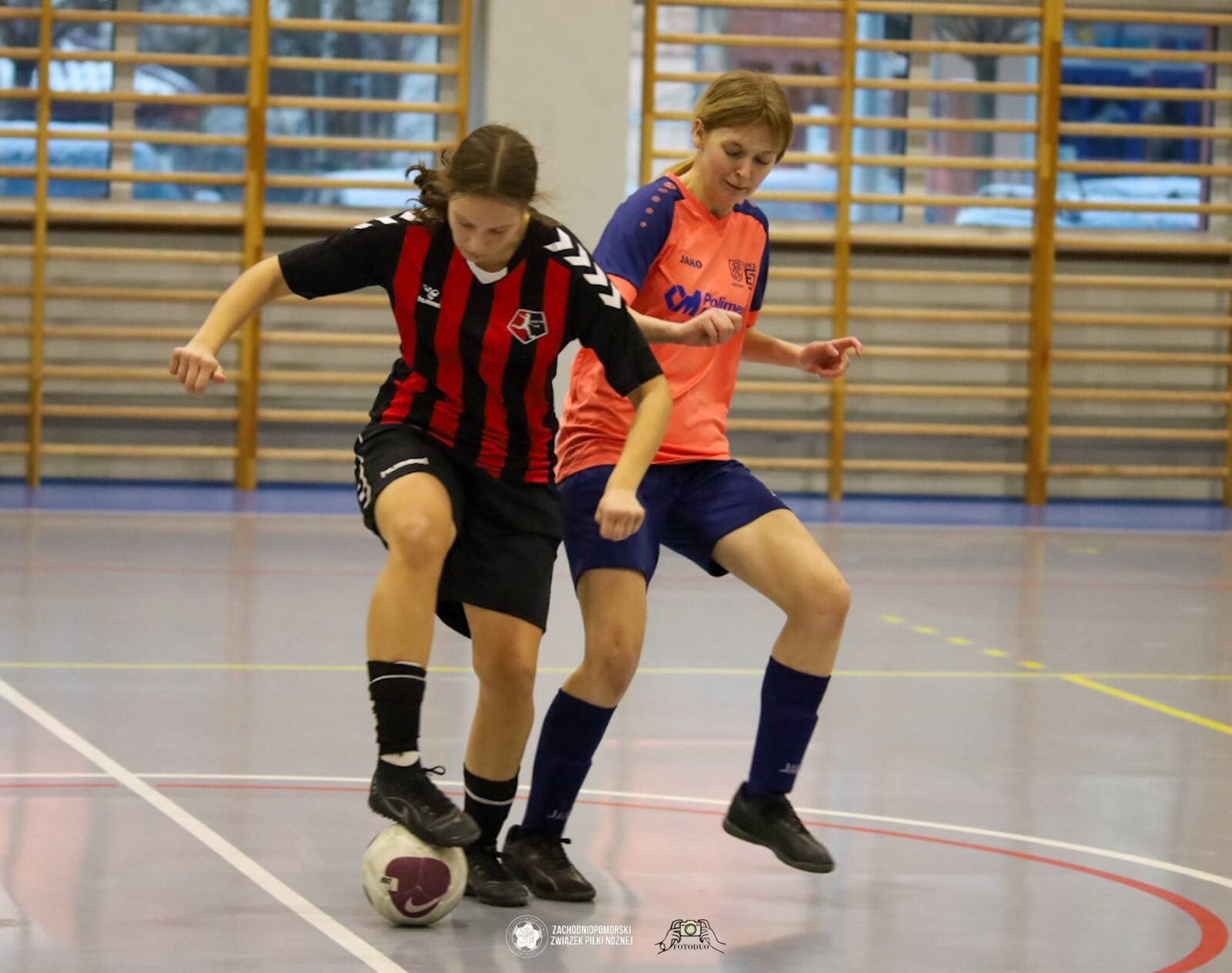 kolejny turniej ii ligi futsalu kobiet odbył się w gryfinie
