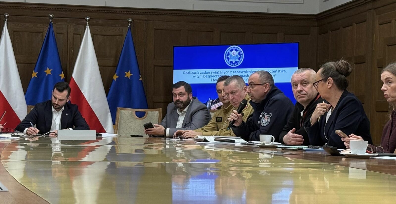 alarm w regionie. trwa pilne posiedzenie wojewódzkiego zespołu zarządzania kryzysowego
