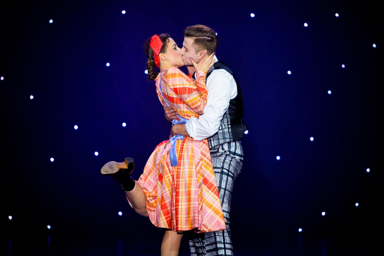 nowy jork, kowboje i broadway w jednym spektaklu. „crazy for you” wraca do szczecina
