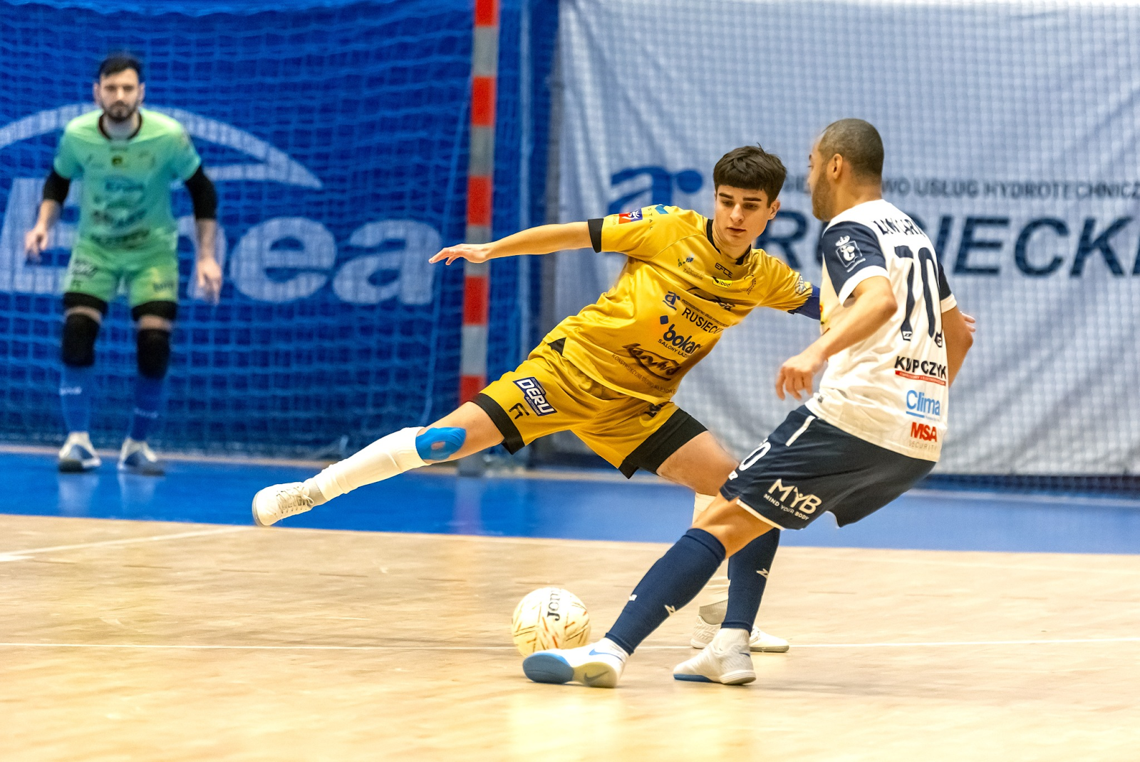 futsal szczecin przed wiosenną rundą. kibice mogą szykować się na sportowe emocje