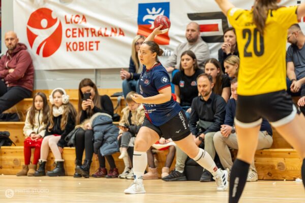 kolejne trudne starcia przed zawodnikami sandry spa i piłkarkami ręcznymi spr pogoni