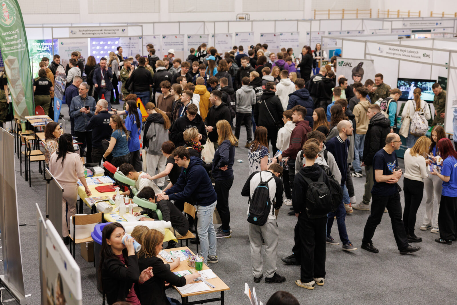 maturzyści, to już jutro! największe targi edukacyjne w regionie startują w szczecinie