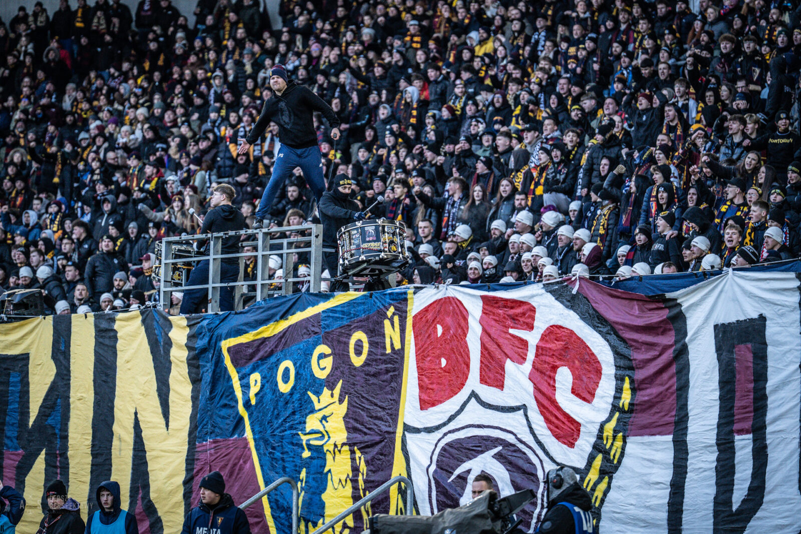 pogoń chce bośniackiego snajpera. jakub lis opuszcza klub