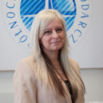 czy naprawdę ufamy sztucznej inteligencji? naukowcy sprawdzają, jak ai zmienia sposób myślenia