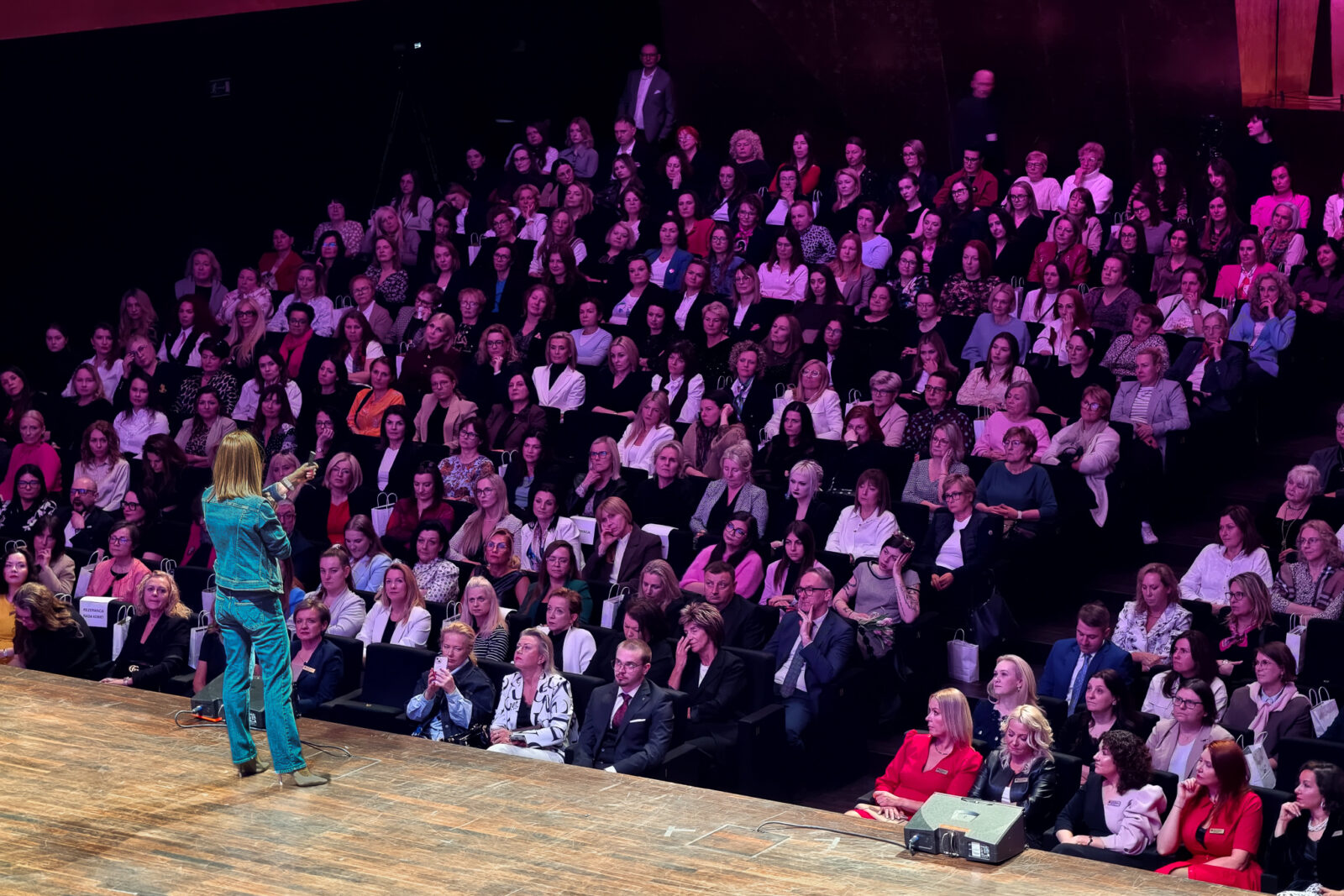 „siła ma wiele twarzy” – za nami iii szczecińskie forum kobiet