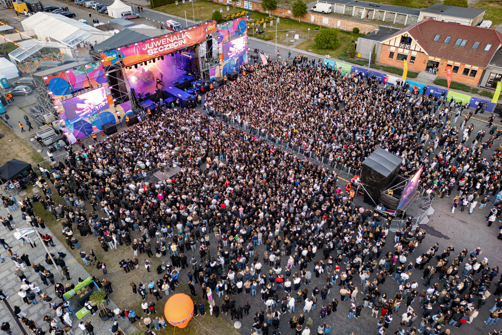 juwenalia szczecin 2026 bez ogłoszeń artystów. studenci dopytują: „kiedy będzie line-up?”