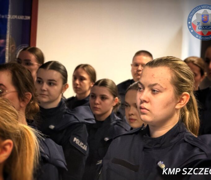 rekordowy nabór w szczecinie. 35 nowych funkcjonariuszy zasili szeregi policji