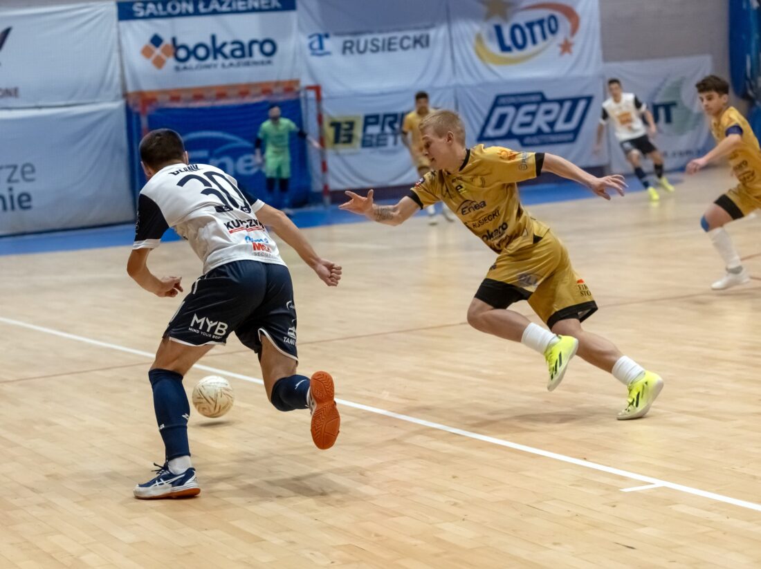 osłabiony futsal wywozi cenny remis ze stolicy